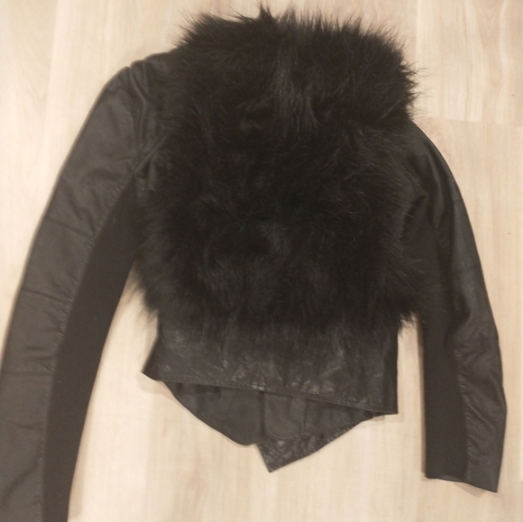 Black faux fur leather short cropped jacket‎ - Picture 6 of 7